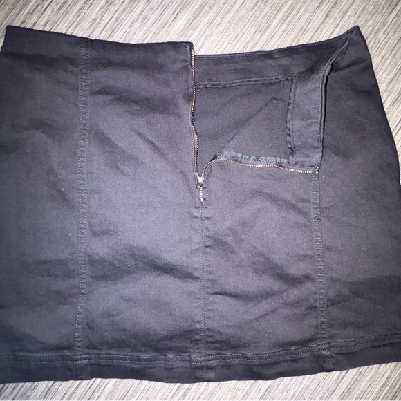 NEW WITH TAGS Wild Fable Black Mini Skirt Size 16 - Picture 7 of 8